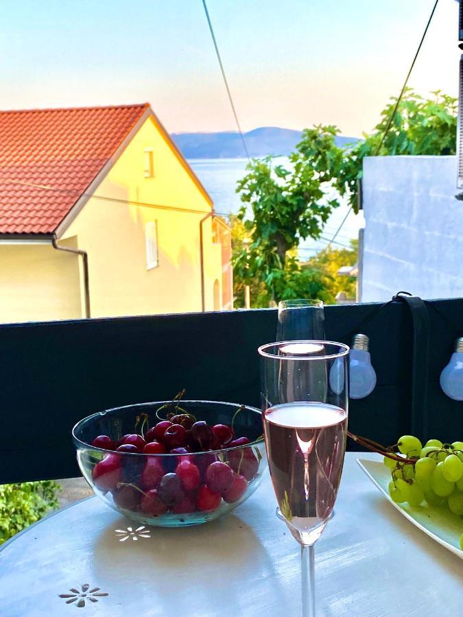 Modern Couples Coastal Getaway Mm Apartment Crikvenica Luaran gambar